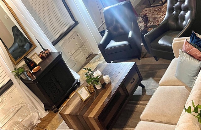 Modern Downtown Denver Loft … FUN, CHIC & ALL INCLUSIVE!