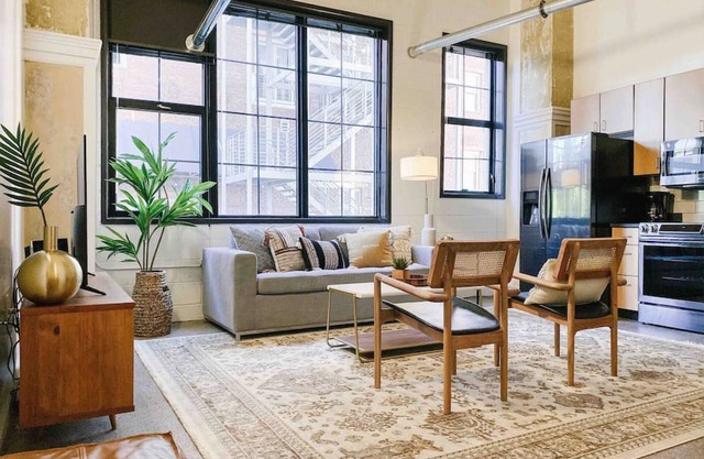 Modern Downtown Loft on Gay St