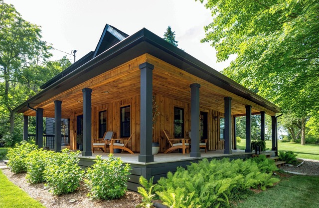 Modern Farmhouse with Recreation/Movie Room & Fire Pit! Dog Friendly.
