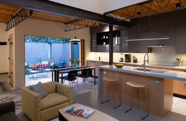 Modern Gem in Downtown Boulder, Steps Away from Pearl St. Mall