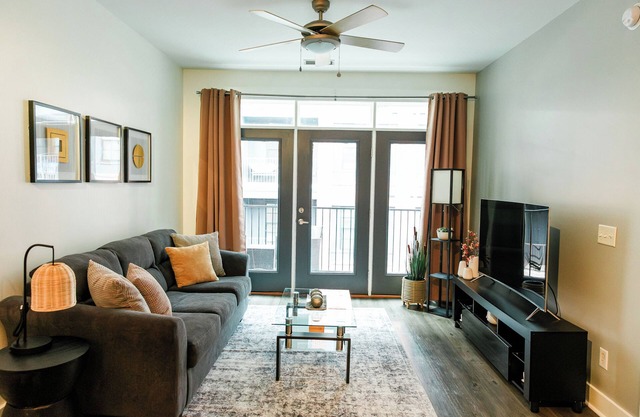 Modern Germantown Stay - Walkable, Quiet & Central