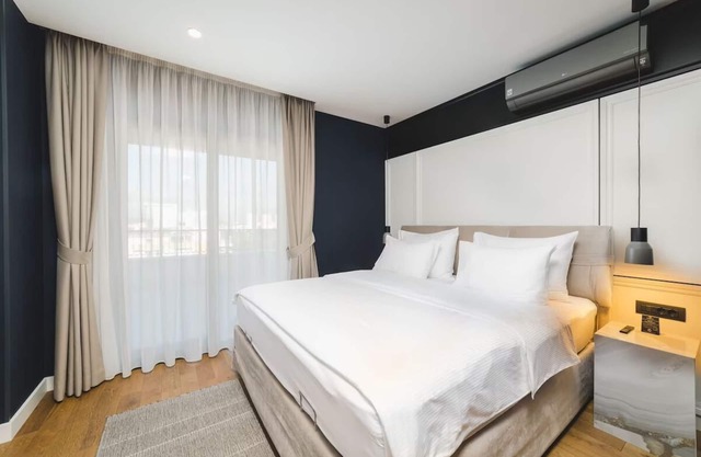 Modern Getaway w/Resort & Wellness access | Close to Iconic sites & Nature park