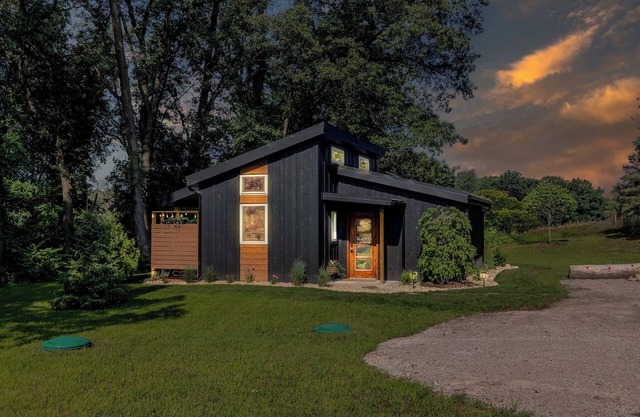 Modern Guest House in Amish Country