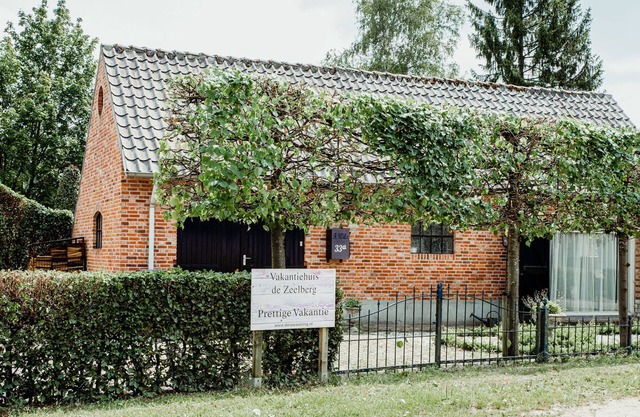Modern holiday home in Valkenswaard with private garden