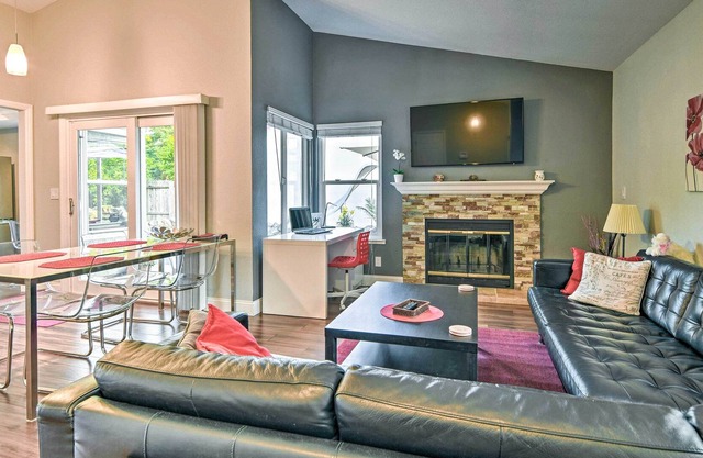 Modern Home w/ Pool & Office - Near DT Sacramento!