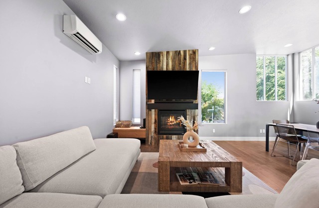 Modern House, Fully Fenced, Private Balcony, Fire Pit, Close to Ski Resorts
