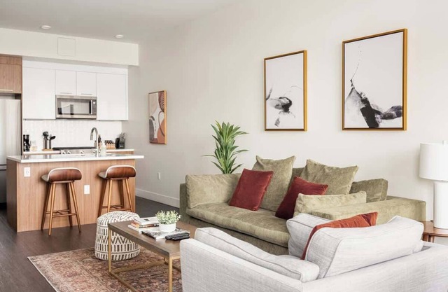 Modern Lifestyle | City View | Pet-Friendly | Zuni