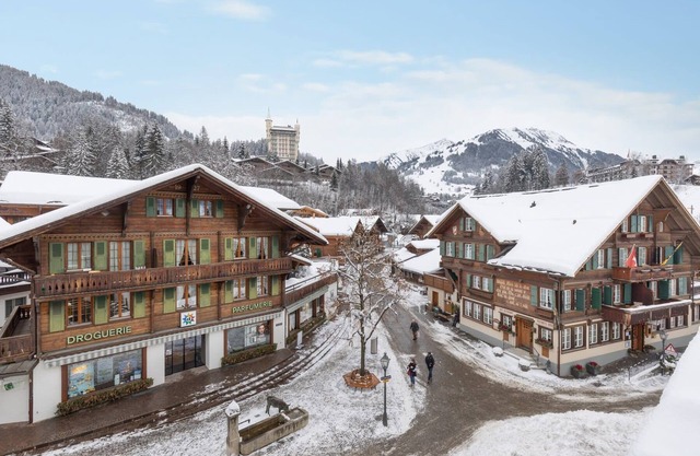 Modern Luxury Duplex In Central Gstaad