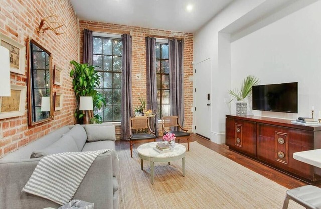 Modern Luxury in NOLA: 4BR, 4BA Downtown Suite - Close to Harrah's & French Quarter