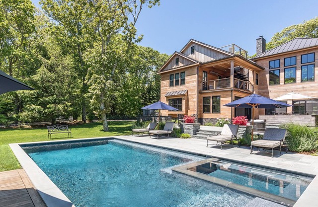 Modern Montauk + Oceanviews