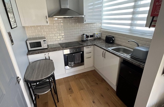 Modern One Bedroom Chalet With Central Heating