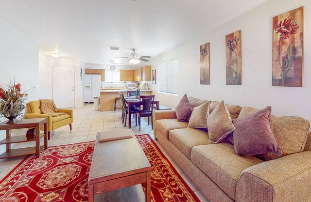 Modern one-level home with enclosed yard, central AC, and washer/dryer