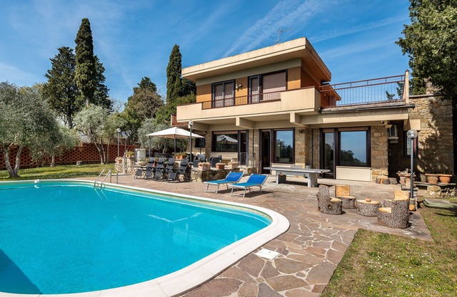 Modern Panoramic Villa with swimming pool in Florence - Tuscany