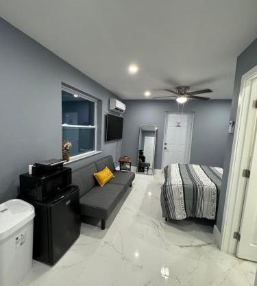 Modern Peaceful Studio Near Miami Center