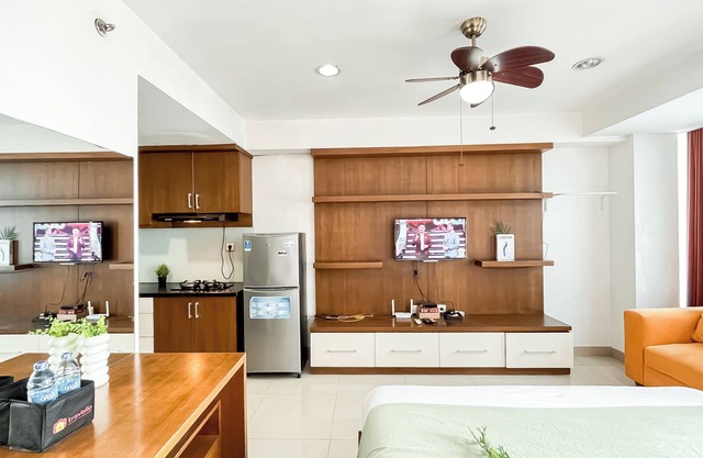 Modern Pop Urban Studio At Tamansari The Hive Apartment