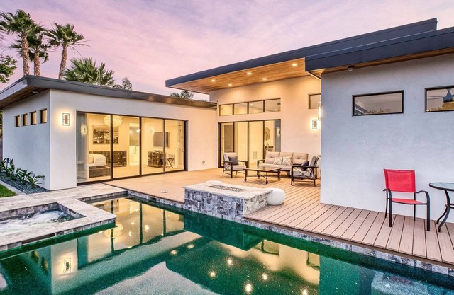 Modern Sanctuary Steps from Old Town’s Style, Culture & Cuisine