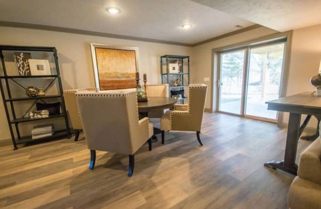 Modern Spacious 4 Bdrm 3.5 bath