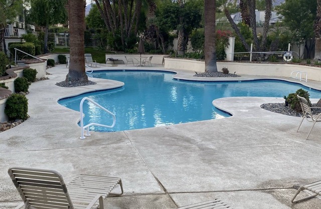 Modern, spacious, great location, fab pools