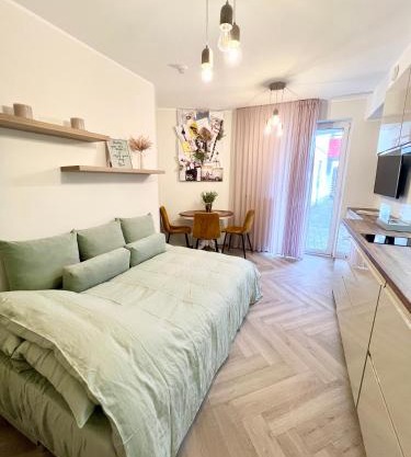 Modern studio apartment with full kitchen and bathroom in Kadriorg, Tallinn city centre