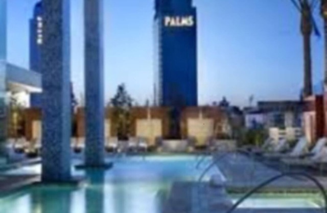 Modern Studio at The Palms Place Hotel/Spa