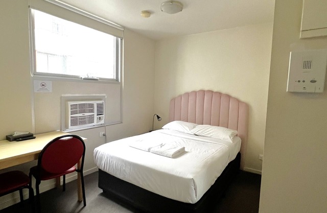 Modern Studio for 2 | Heart of Melbourne | Great Location