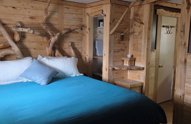 Modern Suite with Rustic Charm Dog Friendly Suite with King Bed and Full Kitchen