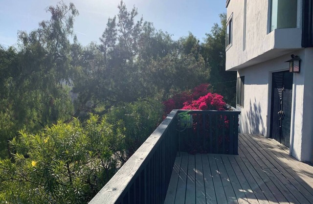 Modern Topanga View Home, Family Friendly, 15 min From Beach