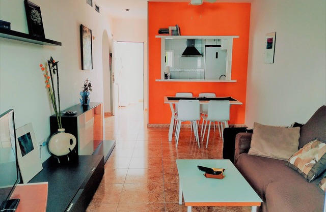 Modern VeraPlaya Apartment: Wifi + Pool + Garden