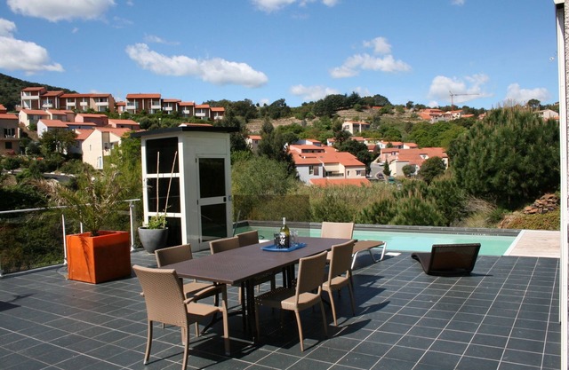 MODERN VILLA 200 m2 with Pool COLLIOURE