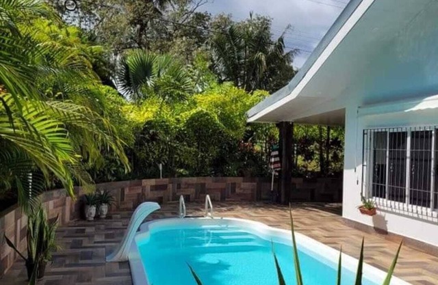 Modern villa 5 minutes by car from Playa Carrillo