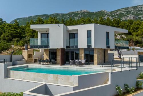 Modern villa Luce with sea view in Peljesac