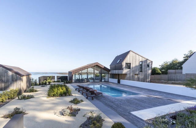 Modern villa with stunning sea views, swimming pool, Jaccuzi.