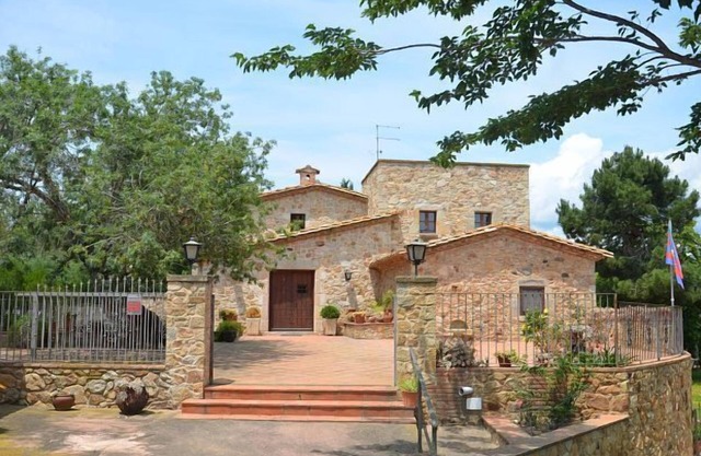 Molí d'en Tarrés. Ideal house for families10 people.