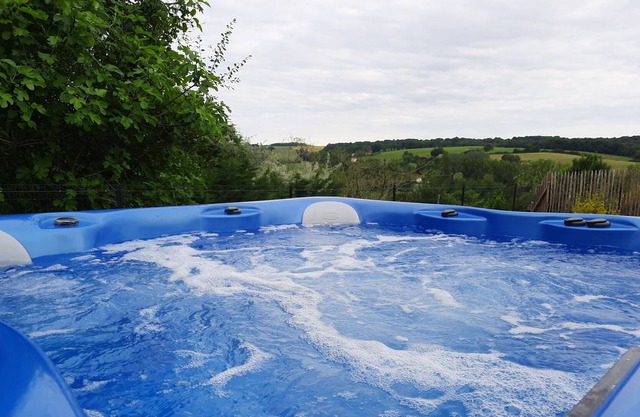 Moment of relaxation one hour from Bordeaux with Jacuzzi 6p