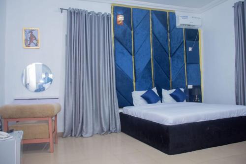 Montevar Hotel