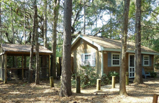 Monthly rental Edisto Island Charming Sea Island Cottage