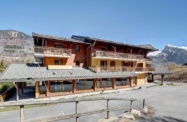 Morillon | Studio + Child-Friendly | Sleeps 2