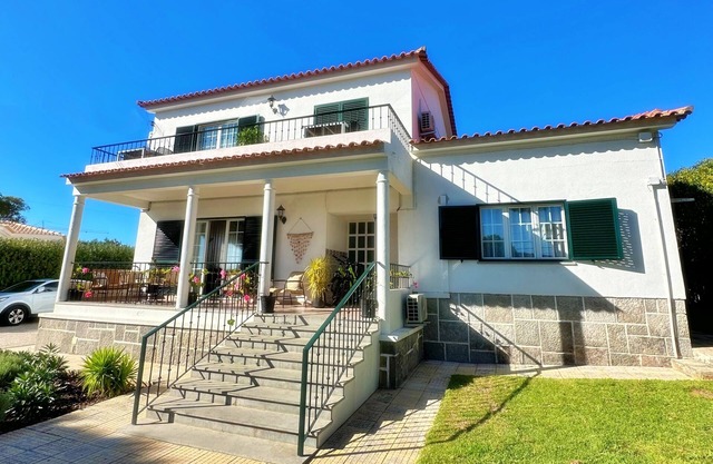Moro's Friends House