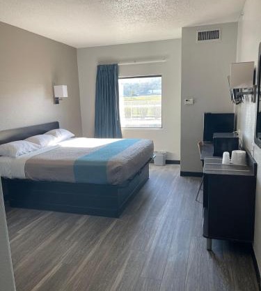Motel 6-Caseyville, IL - Caseyville Il