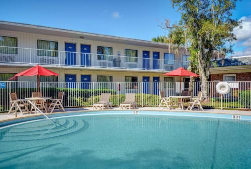Motel 6-Tallahassee, FL - Downtown