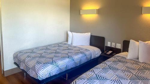 Motel West