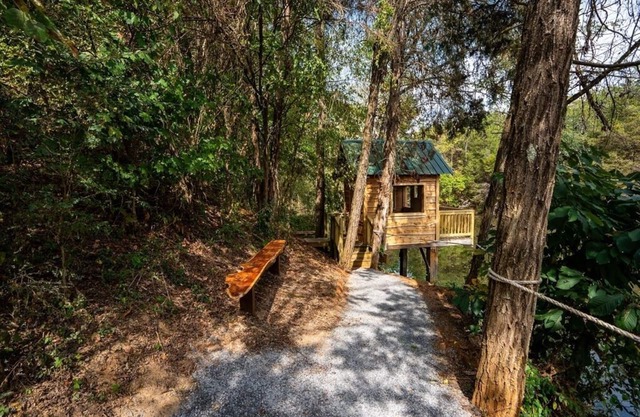 Mother's Dream Fishin' Hole 4 Bedroom Home by RedAwning