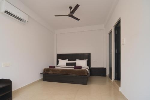 Mottel AC Room with Breakfast at Calangute