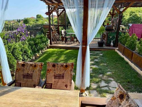 Mountain Breeze Villa