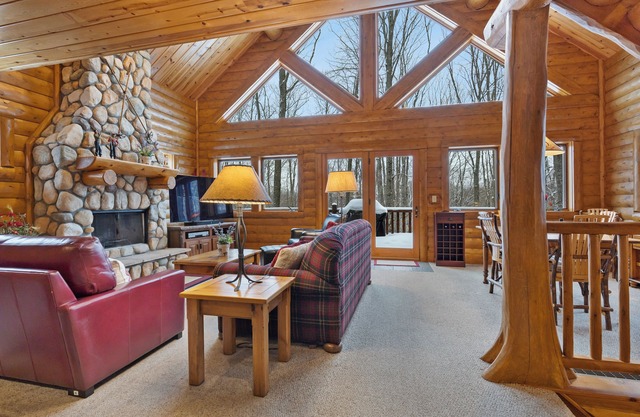 Mountain Cabin at Boyne Mountain, Sleeps 15