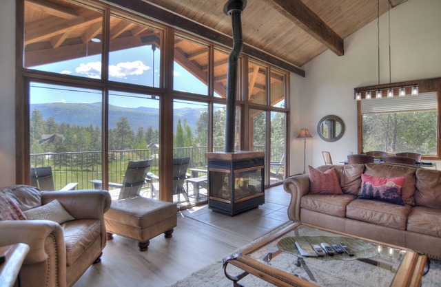 Mountain Fairway Retreat (#748) | Near Ski - On Golf - AC/Pool/HotTub