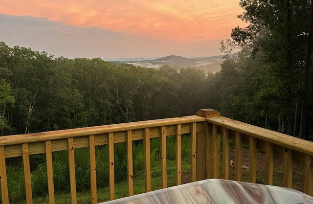 Mountain Home with Views for Miles!
