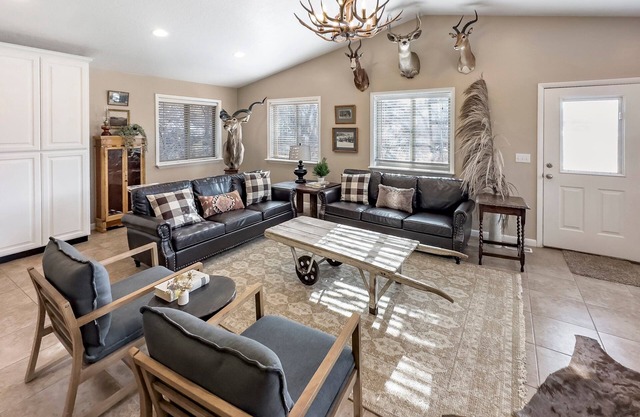 Mountain Meadow Retreat near Park City