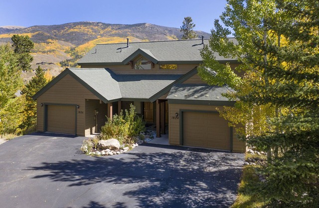 Mountain Retreat Near Hiking and Golf In Silverthorne