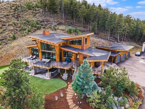 Mountain Retreat W Fire Pit & Deck Views